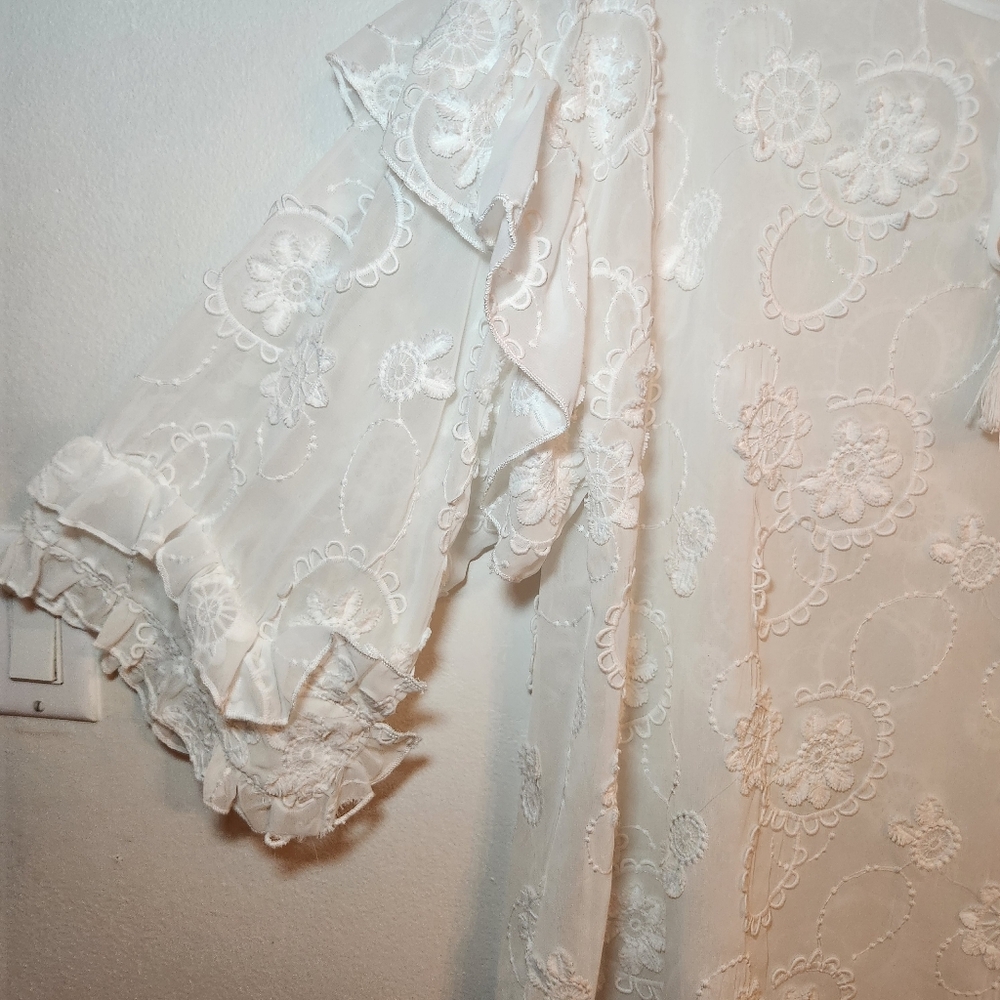 POL large Oversize White Sheer Peasant Blouse Top - Picture 4 of 9